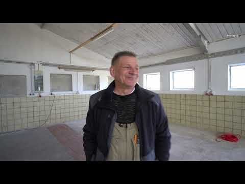 I need your help equipping my hall. #diy