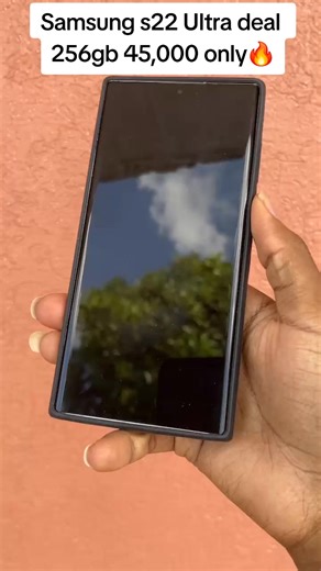 Samsung galaxy S22 Ultra 5g 256gb 12 8 Snapdragon 8gen 1🔥🔥 Curved Dynamic Amoled panel with onscreen fingerprint 108mp with 8k resolution 🔥 5000Mah @45W and 15W wireless With stylus pen Only 45000 Super clean device Trade in accepted Ruiru kihunguro