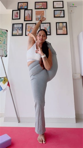 Standing yoga pose | Leg behind head #yogawithurmipandya #yoga #urmiyogaacademy #short #shortvideo