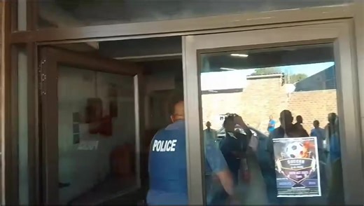 6.1K views · 99 reactions | Robbery: Westridge, Mitchell’s Plain, Cape Town. Customers were also robbed. #CrimeWatch | Make SA Safe | Facebook