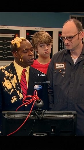 Dylan & Cole Sprouse | Fansite 🎄 on Instagram: "Suite Life on Deck | S3E07 | “Computer Date” | 2010 | Arwin arrives to install a supercomputer named Cal, but the system is renamed Callie and develops a crush on Cody. Meanwhile, London and Woody enlist Zack’s help to tutor them in PE class. The computer becomes increasingly jealous and hostile towards anyone who gets too close to Cody, eventually creating a robotic body so she can be with him. ⸻ #DisneyChannel #zackandcody #dylansprouse #zackmar