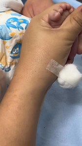 Collecting blood for CBC, Bloodtyping and platelet for Newborn before discharge 🥰.. #highlightsシ゚ #fbreels #midwifelife #newbornlaboratory #newbornbaby | Cheryl Agom RM