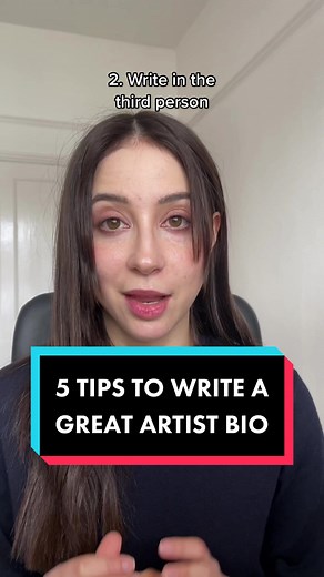 5 tips to write a great artist bio ✨ is it time to rewrite your artist materials? Then have a look! #artistbiography #artistconsultant #artistcoach #artistips #artpromotion #tipsforbeginnerartists #artbusiness
