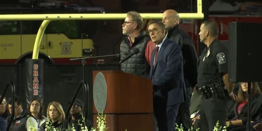 Grand Blanc community gathers for night of remembrance, reflection