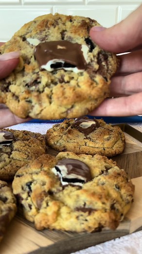 Milka Oreo Cookies!!! Cookie delicious !! @Milka 💜 #milkachocolate #oreo #oreochocolate #cookie #oreocookies #comfortfood #cookiecupaddict #viralvideos #virał #tiktokviral #austria #follow #homebaker #bakingfun #cookiesoftiktok #delicious