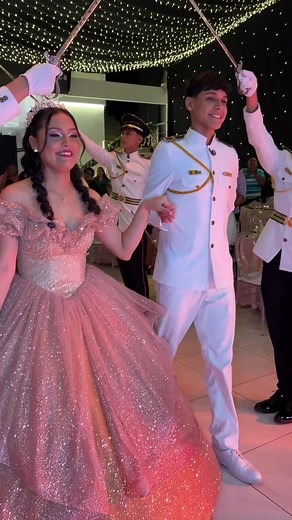 Guardia Real Bolivia: Celebrando Tradiciones y Cultura