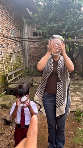 Tutorial on wearing a mask‼️😂‼️