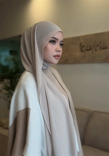 Stylish Hijab Tutorial for Hooded Shawls
