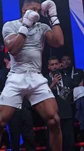 11K views · 148 reactions | Anthony Joshua SKILLS on DISPLAY vs Jake Paul #boxing #boxingnews #anthonyjoshua #jakepaul | Seconds Out Boxing | Facebook