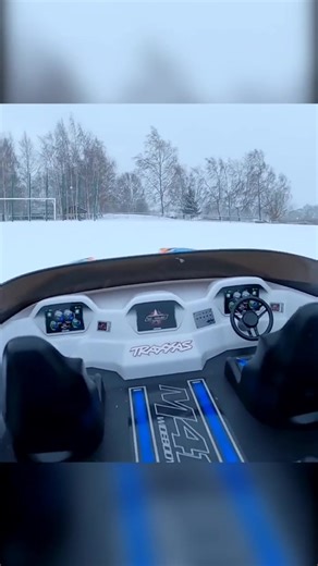 Boot fährt auf Schnee 😳 #rc #modelbau #fyp #foryou #viral