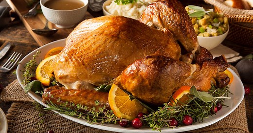 Cuisson du chapon : les astuces et les conseils d’Hélène Darroze pour qu’il soit parfait