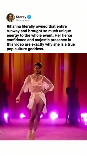 RIHANNA ICONIC VICTORIA'S SECRET RUNWAY MOMENT