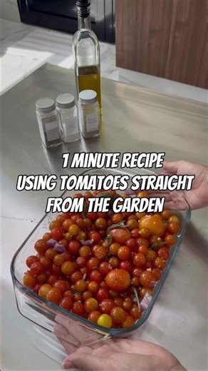 🍅 The EASIEST Garden Tomato Sauce you’ll ever make 🌿 #tomatosauce #growyourownfood