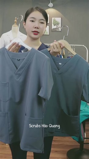 Mặc Áo Blouse Với Scrubs: Cách Phối Đồ Đẹp