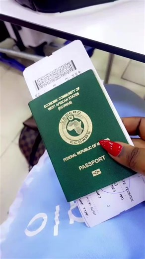 bigass_blessing (@bigass_blessing)’s videos with 原创音乐 - Tourist Recommendation Officer