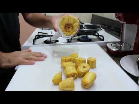 How to make Tostones (Fried Plantains)
