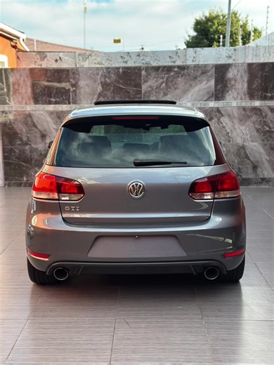 Exploring the 2012 Golf GTI DSG Model Features