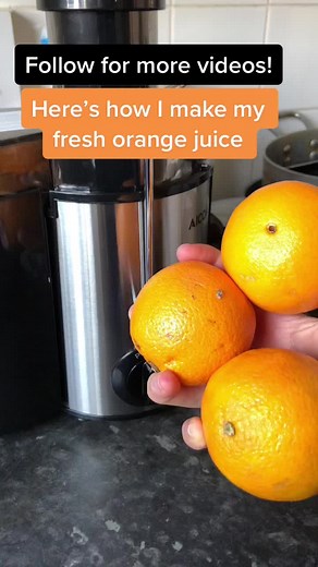 Making Fresh Orange Juice with Aicok Juicer