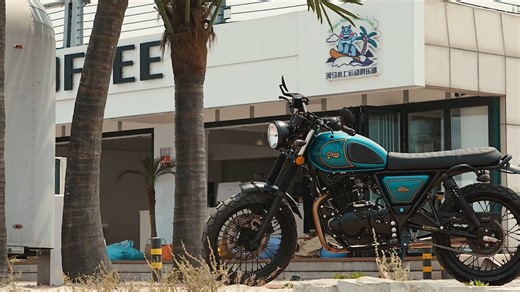 纵横万千路况，玩转无限可能! 轻骑大脚攀爬者全地形版官方指导价15380元!