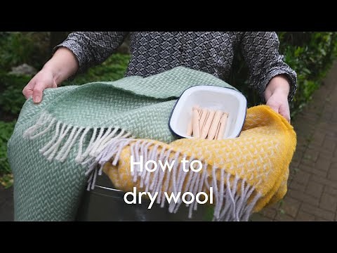 How to dry a wool blanket