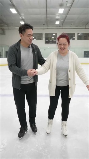 How to Ice Skate: Easy Beginner Tutorial# #trending #youtube #youtubeshorts #icedance