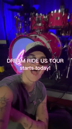G FLIP on Instagram: "The Dream Ride Tour starts TODAY !!! Can’t wait to see everyone in Phoenix tonight 💘🎷If we’re coming to your city, make sure you come to our show and get 10000 years of good luck ✨"