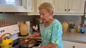 Hot Dog Chili 🌭 Everyone has their own spin on making hotdog chili and here is mine. We are headed to the coast… I am freezing mine so it travels well. There is nothing like a good hot dog after a hot day on the river! #memesrecipessc #ShineForJesus #HotDogChili #hotdog | MeMe’s Recipes