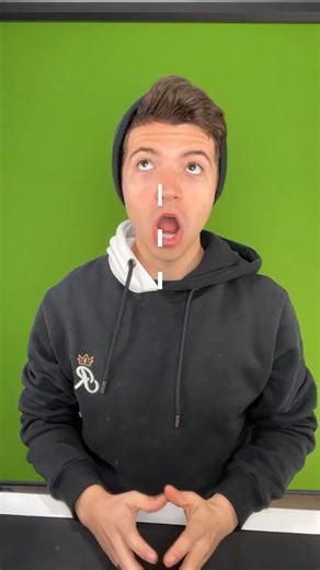 I dare you to beat me. I am the posture king | PrestonPlayz