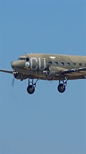Douglas C-47 Sky Train on final at Camarillo Airport