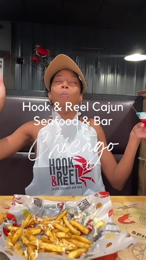 Hook and Reel Cajun Seafood Restaurant Review in Chicago
