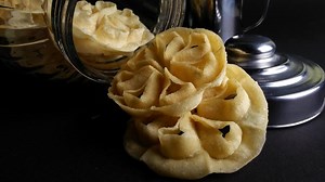 Sejarah Kembang Goyang, Camilan Renyah Manis khas Jawa