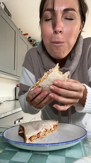 @McDonald’s UK #mcdonaldshacks #eat #eating #eatingshow #food #foodtok #foodlover | Janinekxx