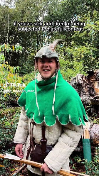 Welcome to Medieval England ⚔️🛡️🏹 #medieval #longbow #robinhood #medievaltiktok