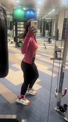 Stylish Bodycon Workout Jacket for Fitness Enthusiasts