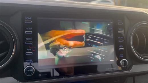 Aprovecha el 10% de descuento programado por modelo y año de su unidad sin afectar garantía ni sistema operativo CarPlay y Android auto inalámbrico todo en tu radio original de fábrica vea el video para detalles confía en los pioneros con 5 años de experiencia (787) 479-3568 no tengo derechos de autor | IC Technology