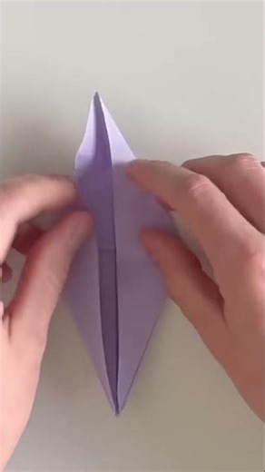 Origami for Beginners: How to Fold the Classic Paper Crane 🕊️ #shorts