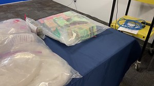 Interprovincial Drug Trafficking – Arrests: R21-62627 Between September and December of 2021, members of the Winnipeg Police Service Guns and Gangs Unit began investigating organized crime groups and drug networks from other cities attempting to establish themselves in Winnipeg. The result of this activity was a sudden increase in gun violence within the city of Winnipeg. In late November of 2021, Winnipeg Police, with the assistance of the Brandon Police Service, arrested three suspects and sei
