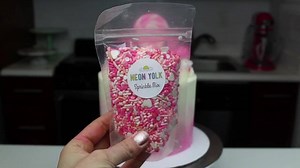 12M views · 148K reactions | The pinkest cake I’ve ever made  The full tutorial is up on my YouTube channel (link below)  | Chelsweets | Facebook