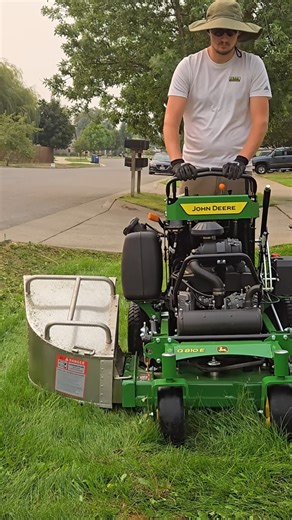 Restoring An Overgrown Side Yard 🌿 | Fill's Lawn Care