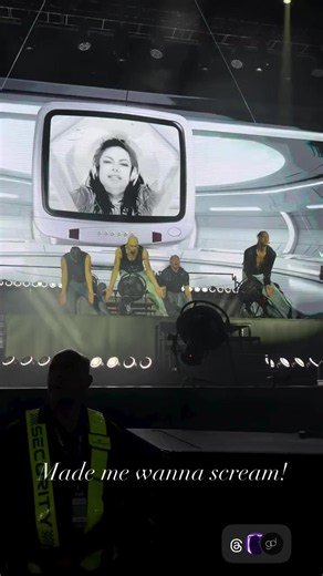 Janet Jackson Feat Michael Jackson Scream performing at the Singapore Grand Prix today 🔥🔥 #МайклДжексон #рекомендации #singapore #halloween #Thriller #michaeljackson #reels #janetjackson