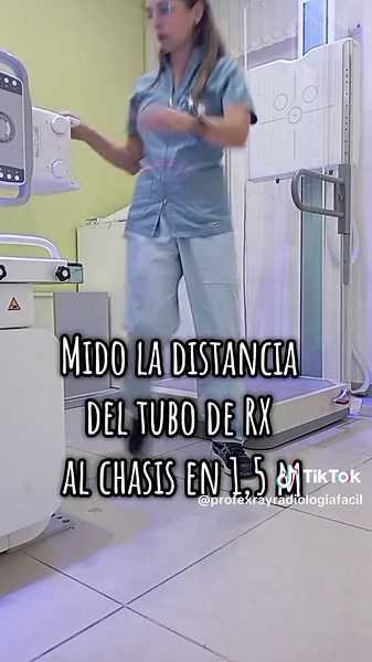 Respuesta a @frank.chavez ¿Cómo se hace un espinograma con Flat panel DR de 35x43 cm? usamos el método Stitching que consiste en hacer 2 exposiciones y unirlas posteriormente. Es fundamental que el paciente no se mueva, por eso no es un método ideal para pacientes pediátricos, ya que suele fallar la unión por movimiento entre uno y otro disparo. ¿CONOCÍAS ESTE MÉTODO? ¿QUE OPINÁS DE LA CALIDAD DEL RESULTADO FINAL? ¿TE PARECE CONFIABLE?#stitching #rx #radiology #radiografía #rayosx #rayosx #radio