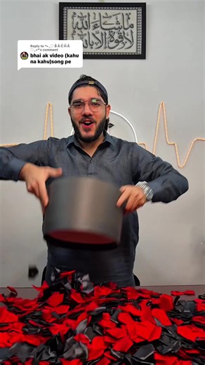 Replying to @*•.¸♡ B̊⫶Å⫶C̊⫶H̊⫶Å⫶ ♡¸.•* Next which one❓order now 🤙🏻📞 all over Pakistan 🇵🇰 delivery 🚚 @BloomLux @️Mahmood Yaseen Mirza #fyp #mahmoodyaseen #goviral #gift #flowers