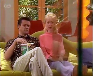 My Parents Are Aliens - S01E02 - The Home Team