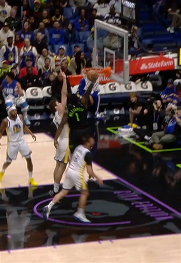 Zion Williamson's Epic Dunk Highlights