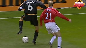 🔎 #TalDíaComoHoy... el Real Madrid escribió una de sus páginas más gloriosas en la Liga de Campeones ⠀ ⚽️ Se cumplen 20 años de aquel taconazo de Redondo en Old Trafford que quedó para la historia⠀ 🔝 "Pasarán 100 años y se seguirá recordando" ⏪ Revívelo con #MARCARewind | MARCA