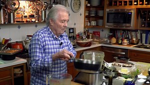 Hello. As you may know, I am quite miserly in the kitchen. Here is a soup using pea-pods that is very inexpensive and quite delicious. I hope you try it and have a good day. Be well. -JP | Jacques Pépin