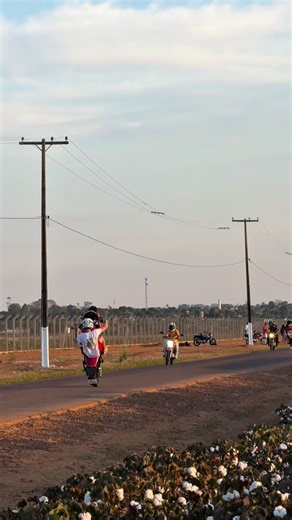 Alison Santana 🇧🇷 on Instagram: "Entrei na trend 😂🥲 . . . . . . #vaiproexplorar #explode #explore #explorar #vaiproexplore"