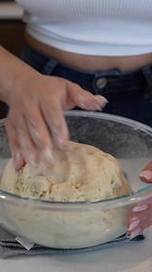 Let me share with you how I make my #sopes de papas con chorizo now let me tell you this not any chorizo but it’s homemade!!! And best part made in under 2 minutes all you need is my chorizo spice mix and 1 lb of ground pork/beef now let me tell you the only way I can enjoy anything with chorizo is by making it homemade just because I know exactly what’s in it, I don’t like my chorizo to be super greasy and or have any glands or just anything other than meat 😅 ‼️tip - use a napkin to pinch the 