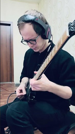 Van Halen - Hot For Teacher (guitar solo) #guitar #vanhalen #eddievanhalen #evh5150 #evh #guitarist