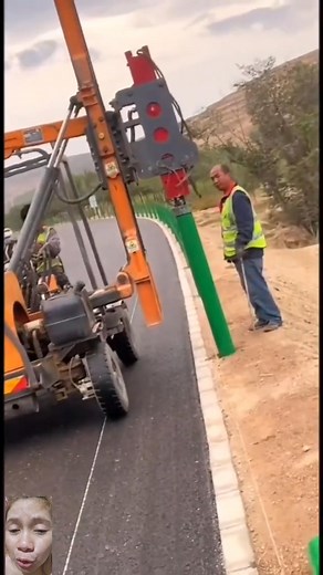 Guardrail post driver machine #followerseveryone #reactionreels #reaction #heavyequipment #reactionvideo #technology #trucks #heavyequipment | Marchijoy Lopez Camacho